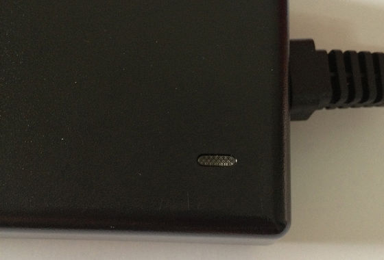 노트북 탁상용 힘 접합기 90VAC - 264VAC, 현재에, 단락 보호