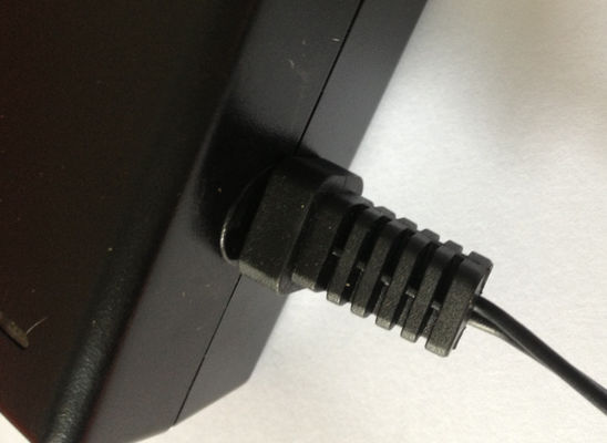 노트북 탁상용 힘 접합기 90VAC - 264VAC, 현재에, 단락 보호