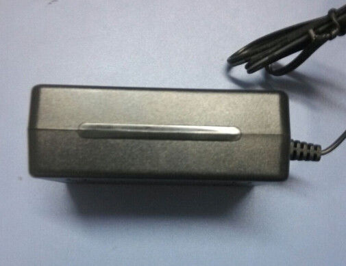 L'UL délivrent un certificat l'adaptateur de bureau de puissance 5V 4.0A pour les produits visuels audio