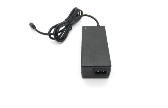 بیش از ولتاژ AC به آداپتور DC قدرت دسکتاپ 36W 12V UK پلاگین برای تلویزیون ال سی دی