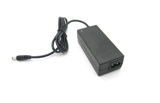 بیش از ولتاژ AC به آداپتور DC قدرت دسکتاپ 36W 12V UK پلاگین برای تلویزیون ال سی دی