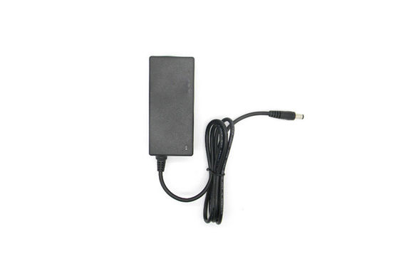 بیش از ولتاژ AC به آداپتور DC قدرت دسکتاپ 36W 12V UK پلاگین برای تلویزیون ال سی دی