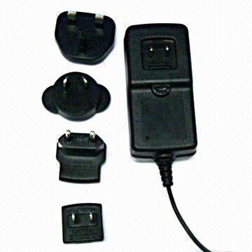 3V 24V de Omschakelingsadapter van 0.05A 5A met Verwisselbare de Machtsadapter van Stoppen Universele USB