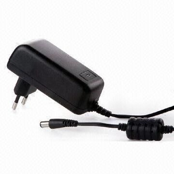 11.4V-12.6V, 5mA-2A Ktec Travel Power Adapters Miniwatts Nguồn cung cấp với 5KV Surge và CEC V