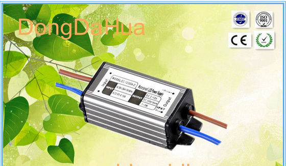 কনস্ট্যান্ট 300mA LED ড্রাইভার