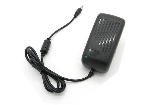 il CA 110V ha introdotto l'UL dell'adattatore 12V 3A di potere di Wallmount AC/DC della spina degli Stati Uniti certificata