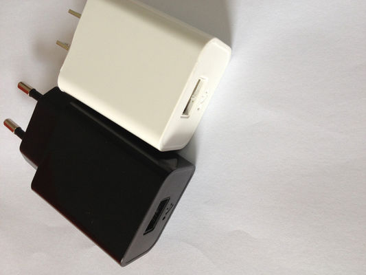 Smart Phone Travel Power Adapters , Travel Plug Adapters White Color