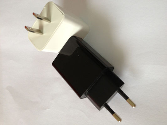 Smart Phone Travel Power Adapters , Travel Plug Adapters White Color
