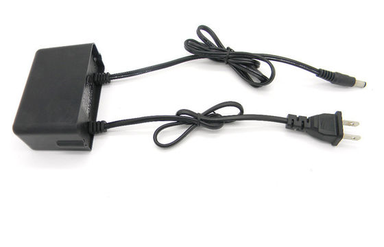 Tegangan tinggi CCTV AC ke DC Power Adapter 40W DC12V 3Amp 6 Channel, mendapatkan persetujuan RoHS