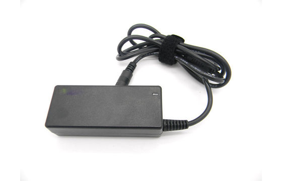 Universalladegerät des laptop-120Volt/Wechselstrom zu DC-Stromadapter für Reise