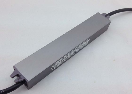 30 ワットの LED ピクセルのための一定した電圧 LED 電源 12VDC/DC 24V はつきます