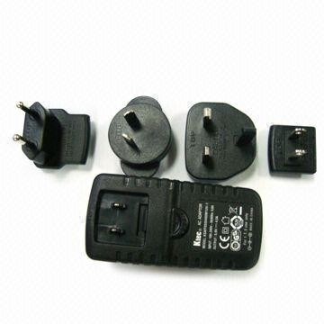 Wisata Power Adapter dengan 3,0 sampai 24.0V Tegangan output