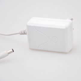 Dinding 18W AC / DC Beralih Power Supply